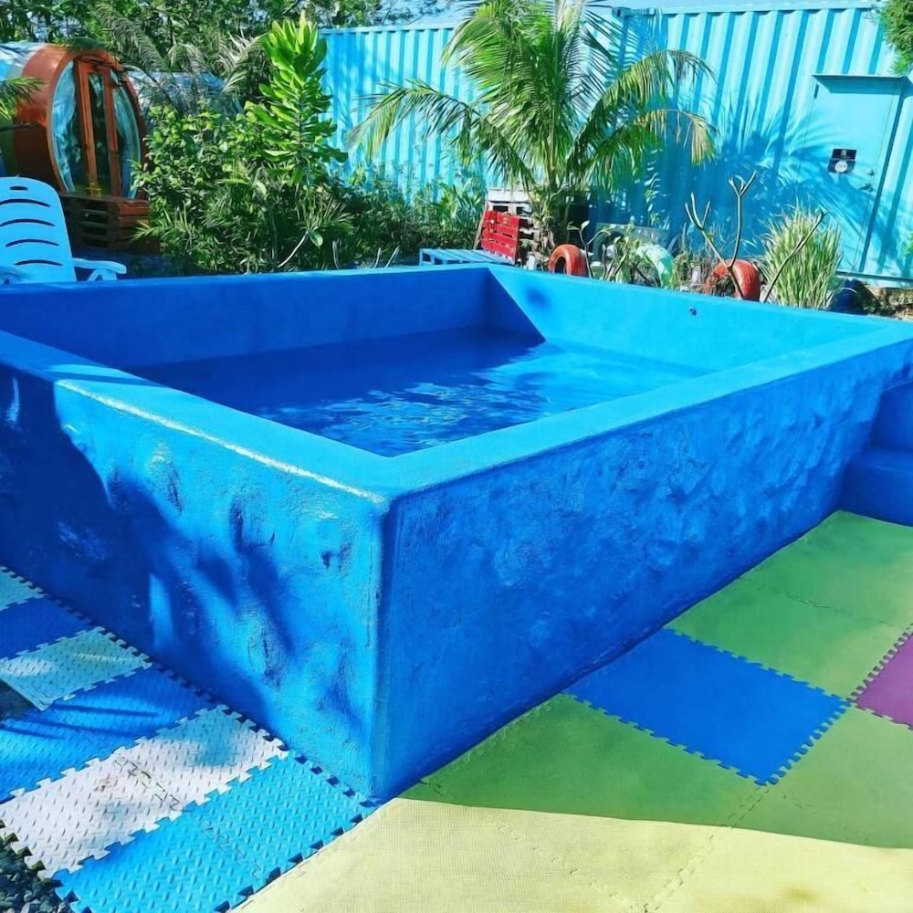 Pipe House Hostel