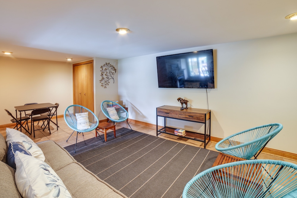 Kayaks & Fire Pits: Waterfront Portage Getaway!
