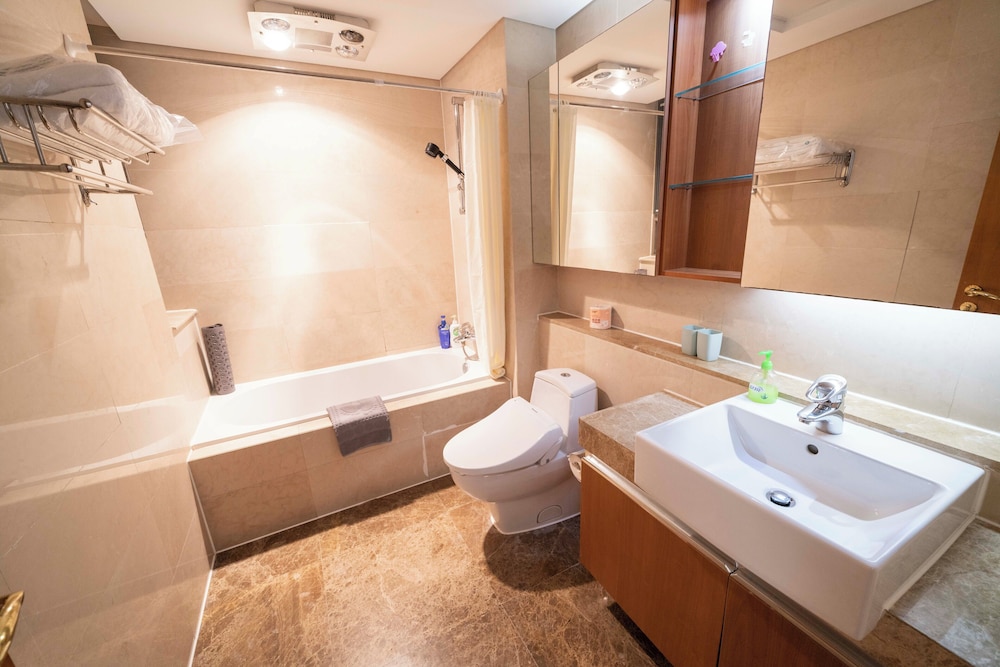 Tyms 2BR APT Hongqiao Bella Vita