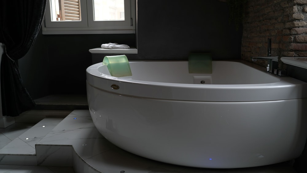 Rhome Luxury suite