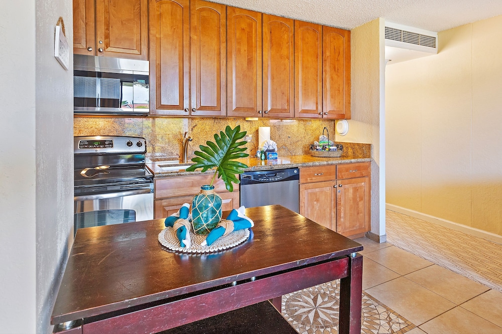 Kaanapali Shores 432 Studio Condo Condo