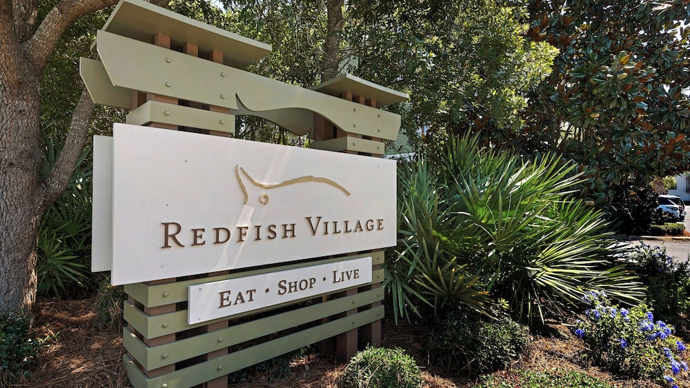 Coastal 3BR Condo With Pool & Shuttle : Snowbird Friendly!