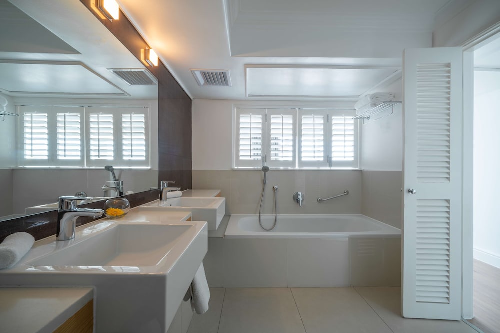 Radisson Collection Hotel, Waterfront Cape Town 59