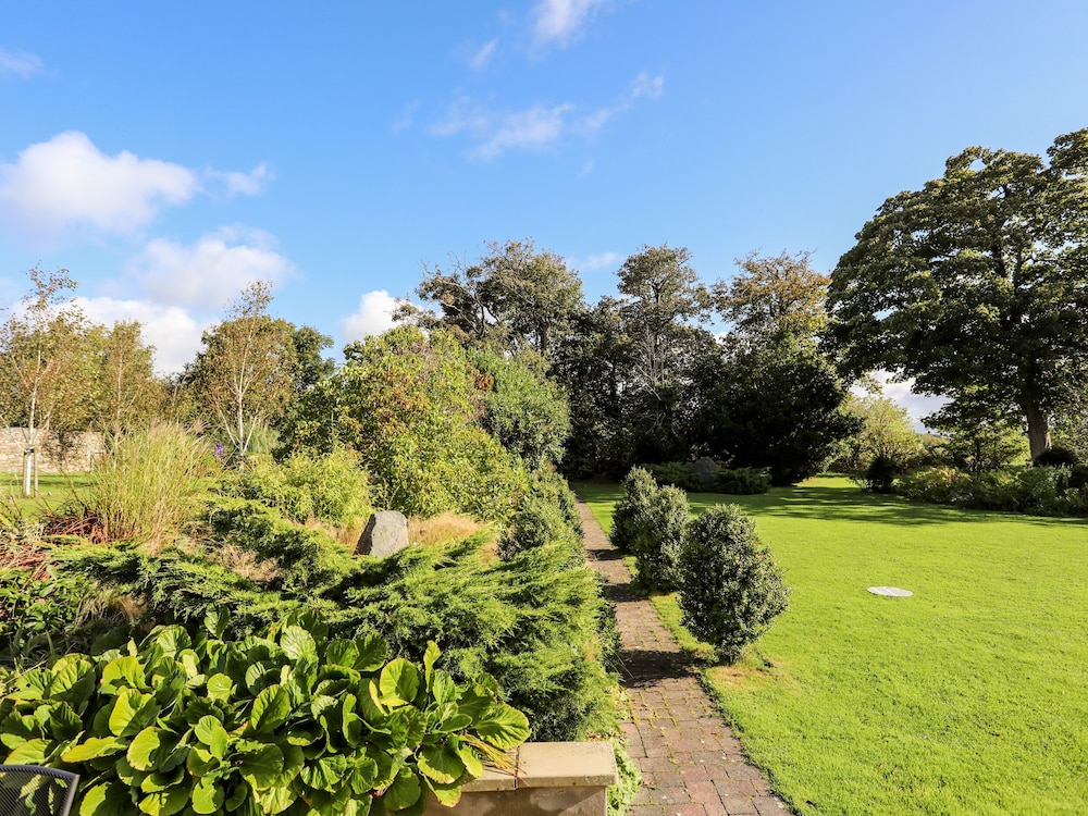 Clynnog House view 2