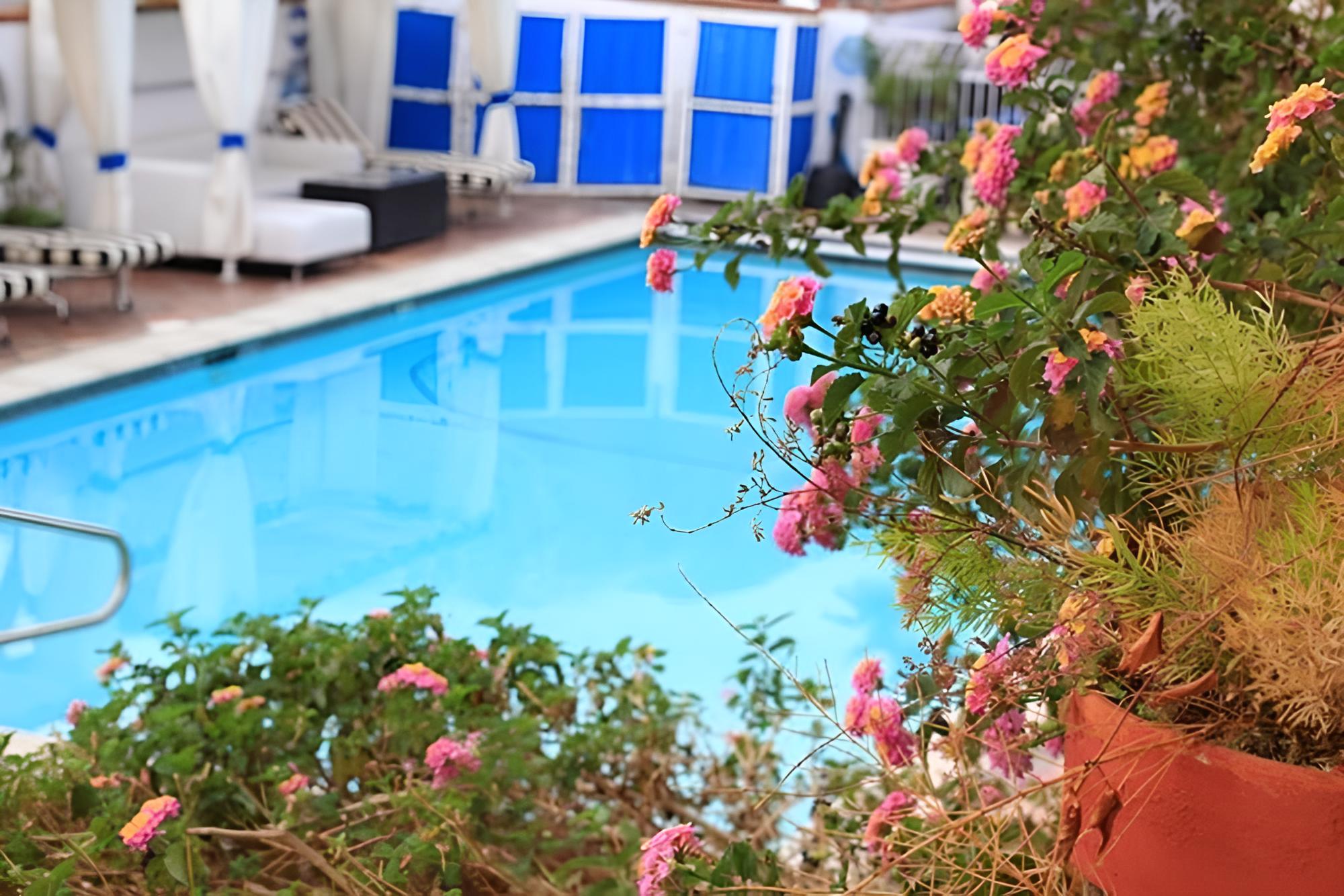 Acarpark Otel view 4