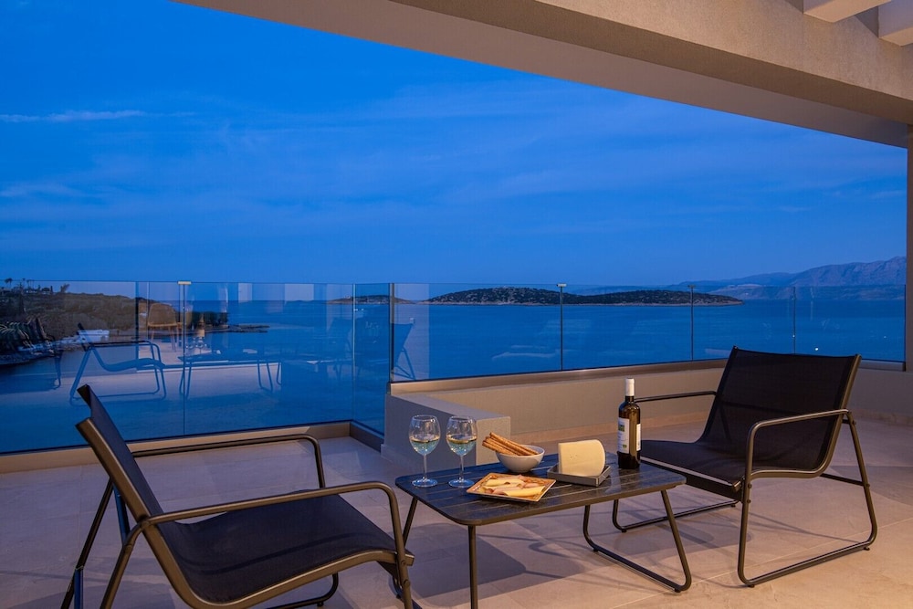Altius Blue Apartments