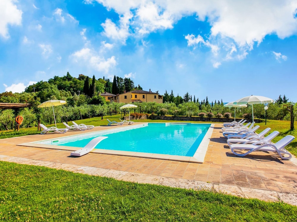 Rustic Farmhouse in Terricciola view 5