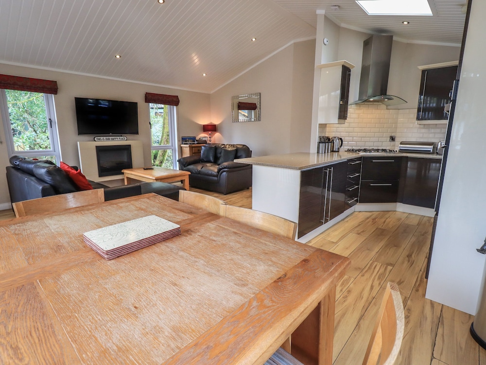 Oakwood Lodge