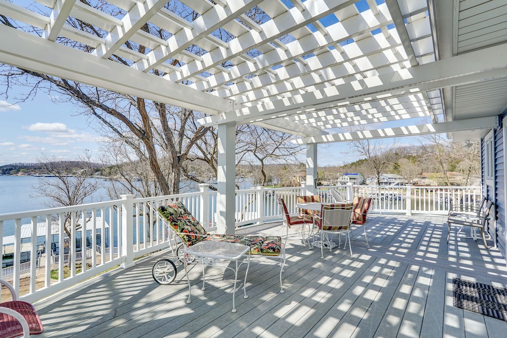 Home on Lake of the Ozarks w/ Private Swim Dock!
