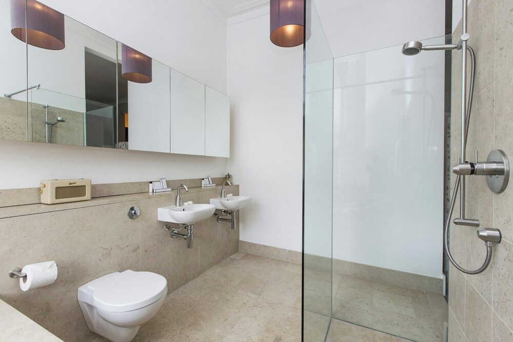 Leamington Road Villas II by Onefinestay