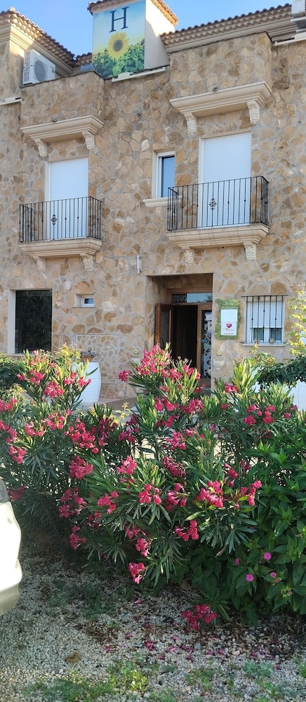 Hostal Rural Los Girasoles de iniesta