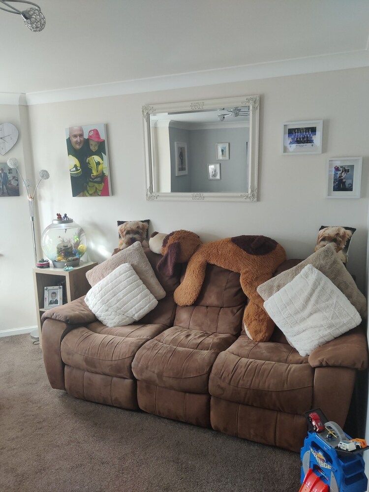 Captivating 1-bed Apartment in Bournemouth view 3