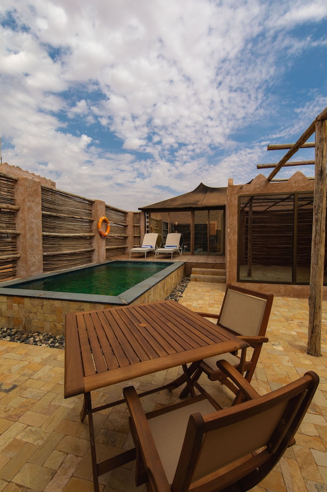 Thousand Nights Camp
