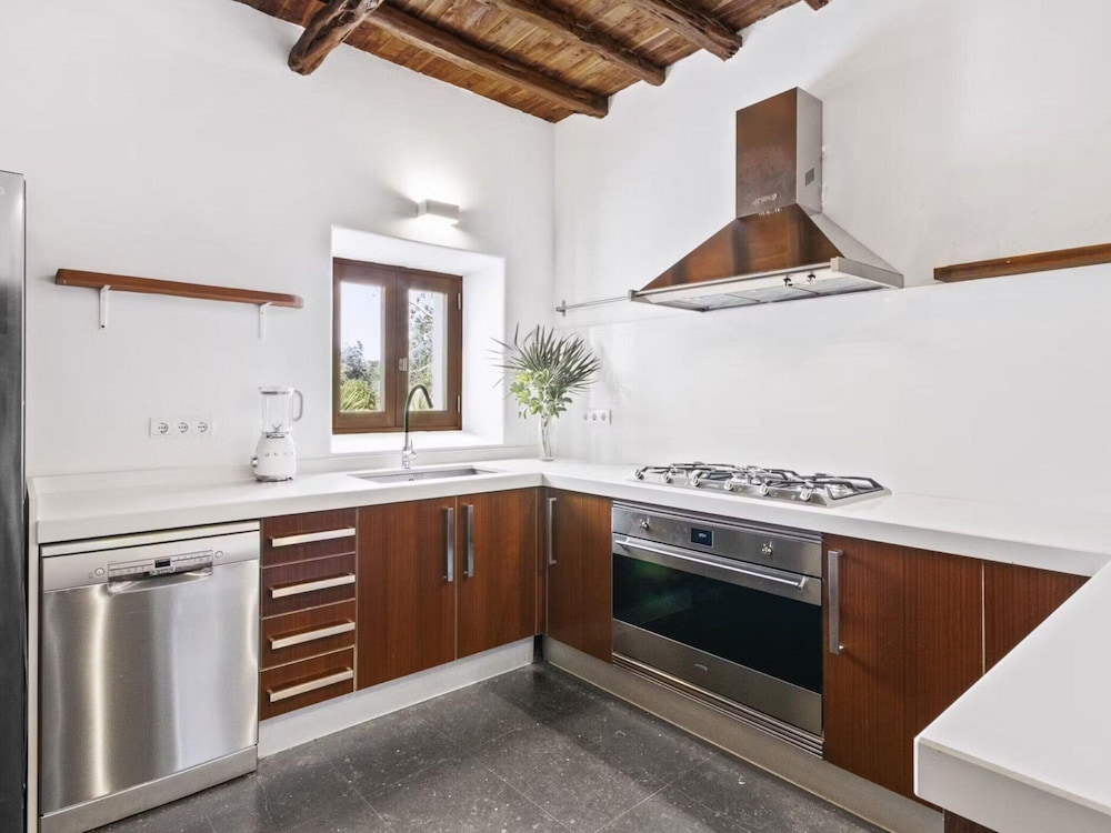 Rural Hideaway Villa in Stcarlos