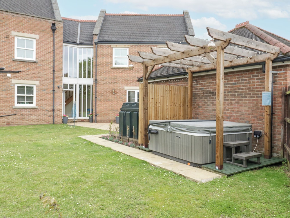 Chestnut Grange