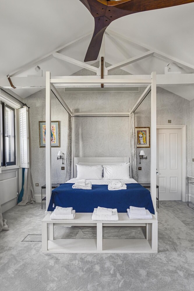 Luxurious Apartment - Denyer Street