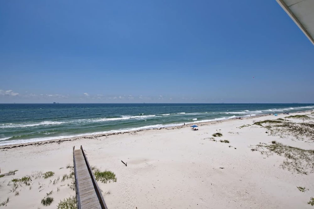 Beachfront 18bed Pool Easybreezy