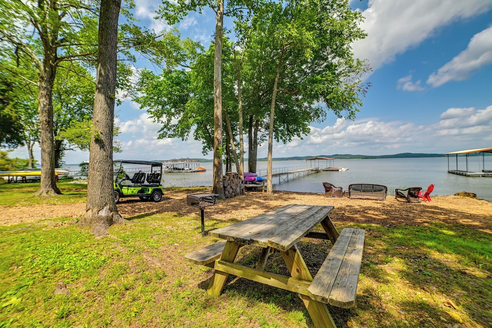 Kentucky Lake Retreat: A Memory-making Getaway
