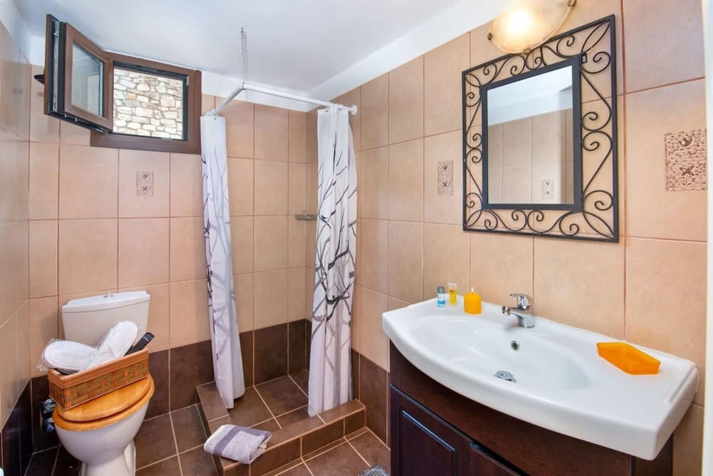 Paxoi Sunny Serenity - Kirki s Studio With Jacuzzi