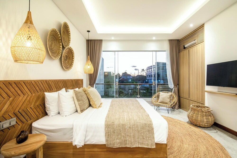 Brand New 4br Villa 400 to Finns Canggu