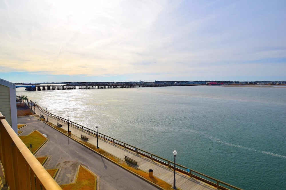 Crab Cove On The Bay 406