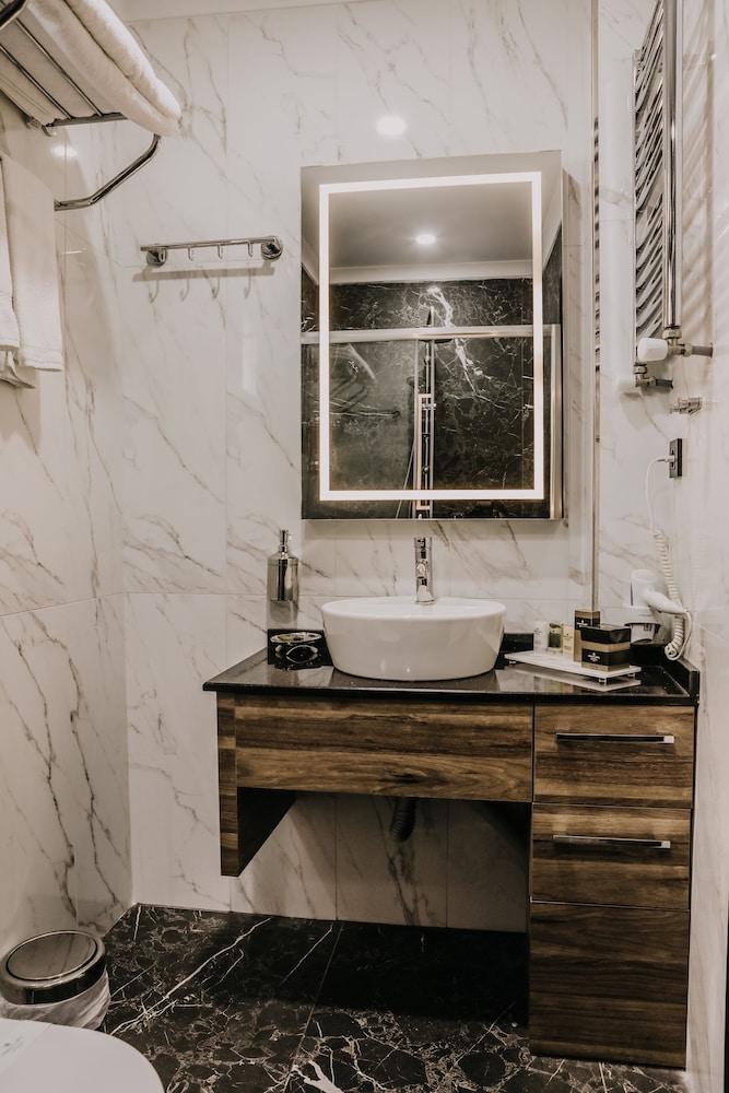 Grand Lark Otel - Image 81