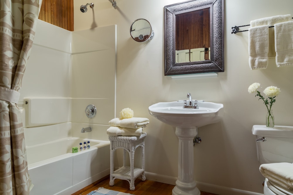 Magnolia Springs B&B