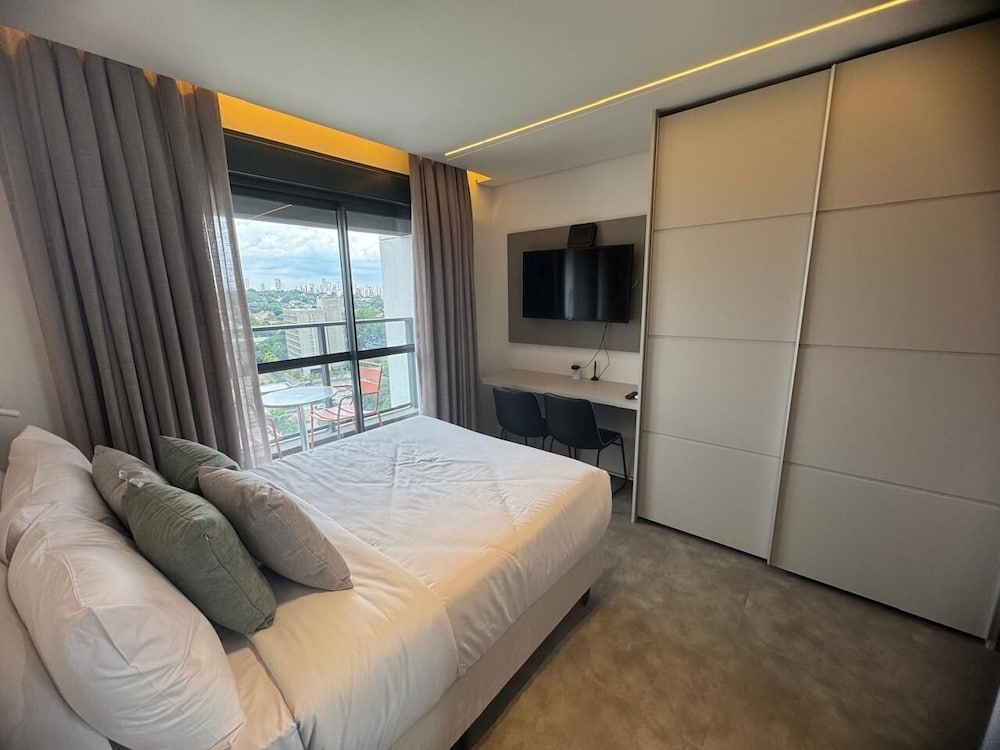 Haus Mitre Residences