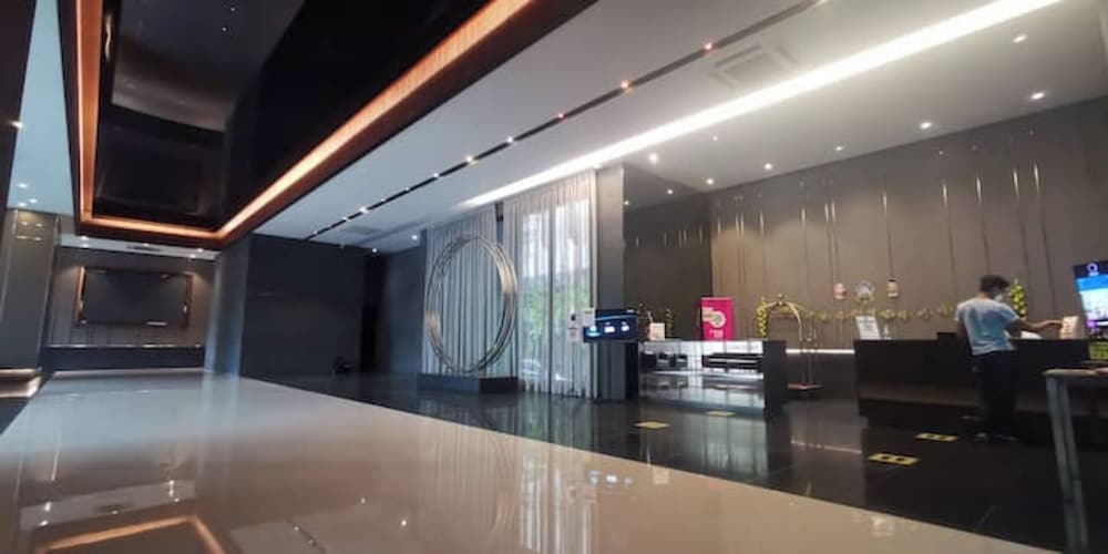 Grand Lumia Suite At Opus Residence
