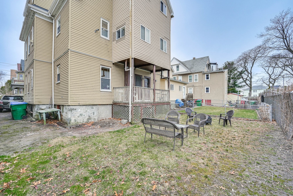 Medford Apartment Rental, 5 Mi to Downtown Boston