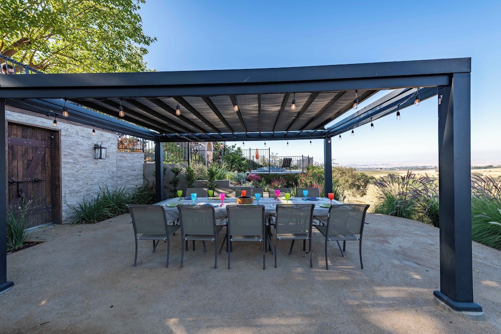 Hidden Acre Vineyard Estate