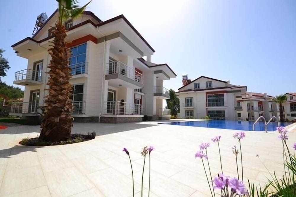 Korfez Garden Apartments