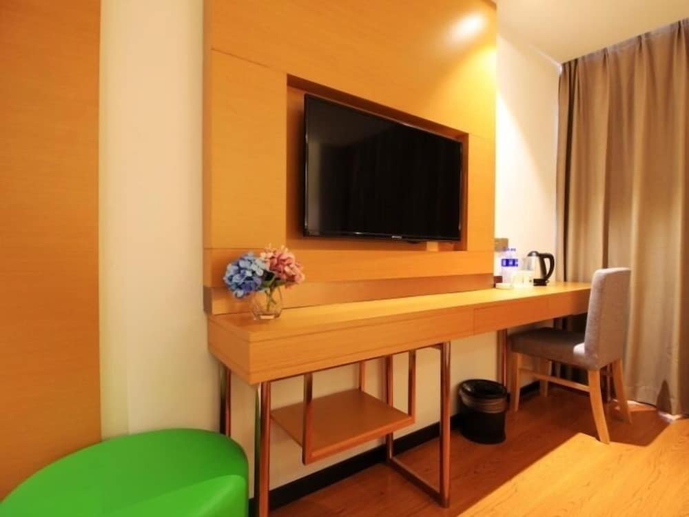 GreenTree Inn Fuzhou Gushilou District North Xierhuan Road Zuohai park Express Hotel