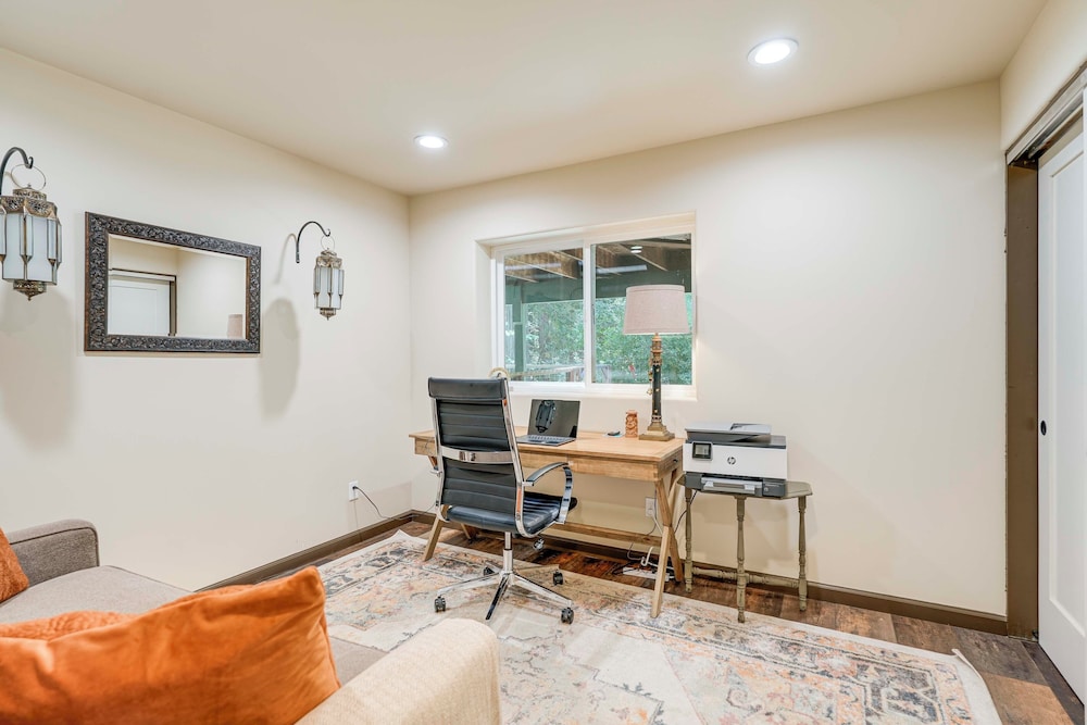 Private Lake Access: Pet-friendly Home in Arnold!