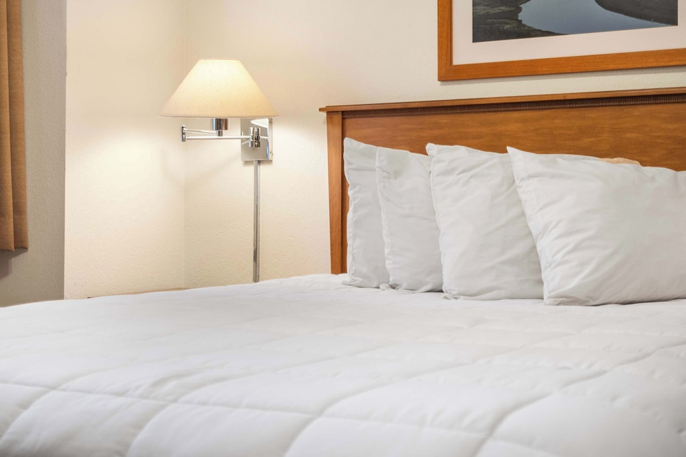 Cozy Timbers Charming Condo for 6 With Resort-style Amenities