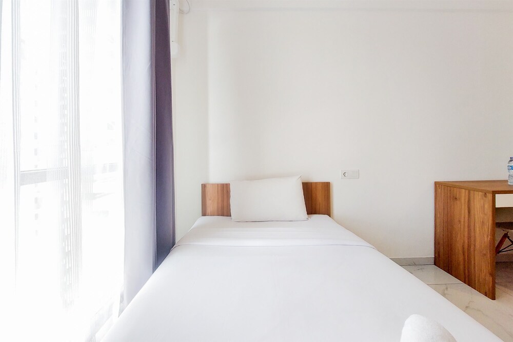 Comfy And Compact Studio At Sky House Alam Sutera Apartment view 5