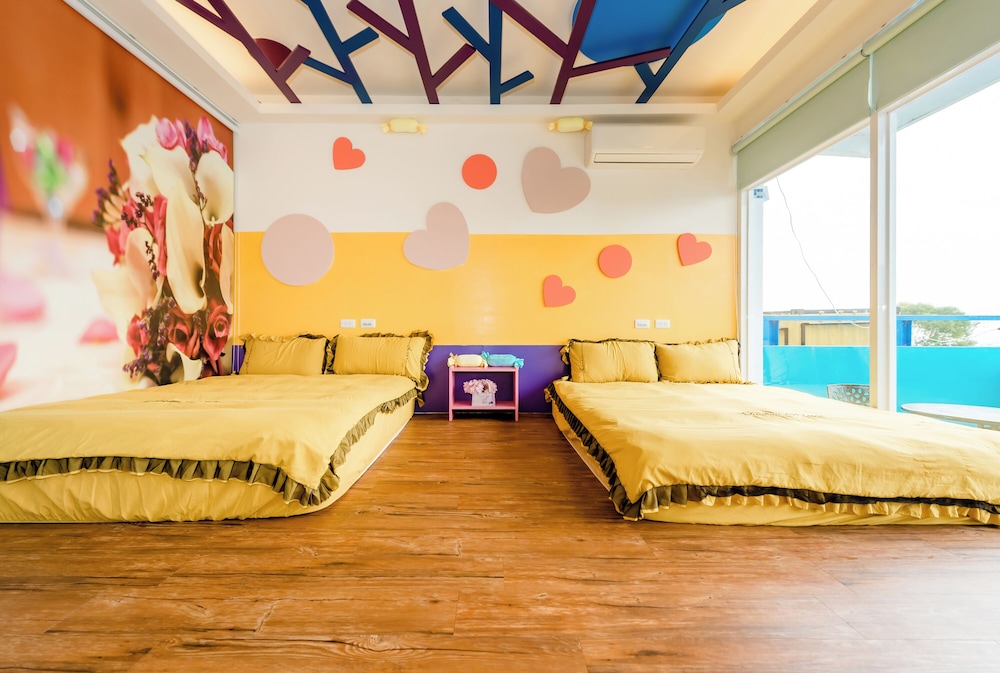 Happiness Pink B&B