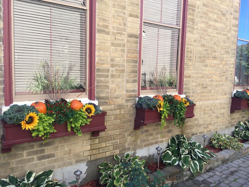 Weller Haus Bed, Breakfast & Event Center