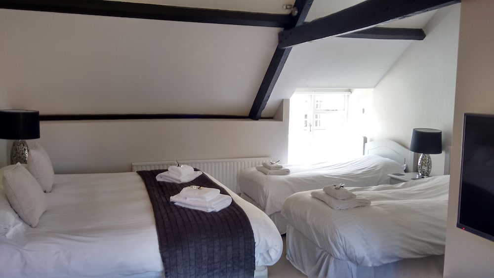 Dragon Inn Crickhowell