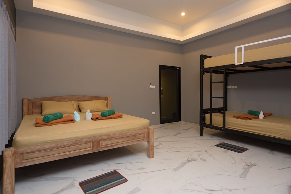 2 Rocks Boutique Hostel