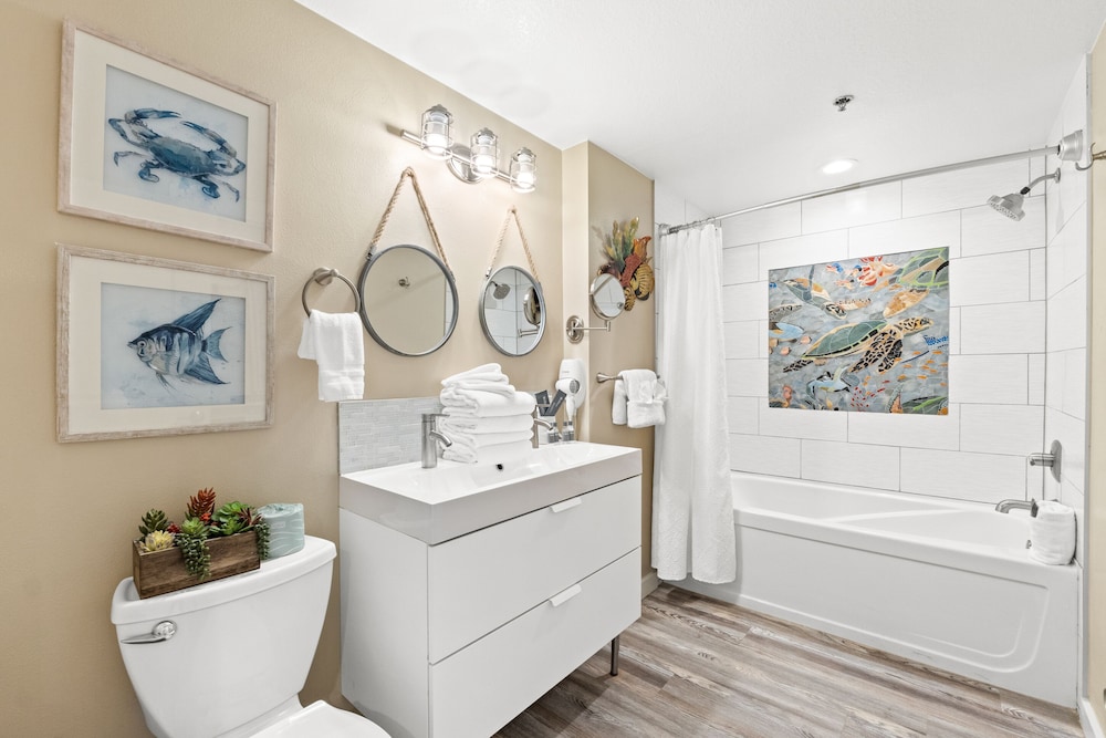 Grand Panama Beach Resort by Panhandle Getaways