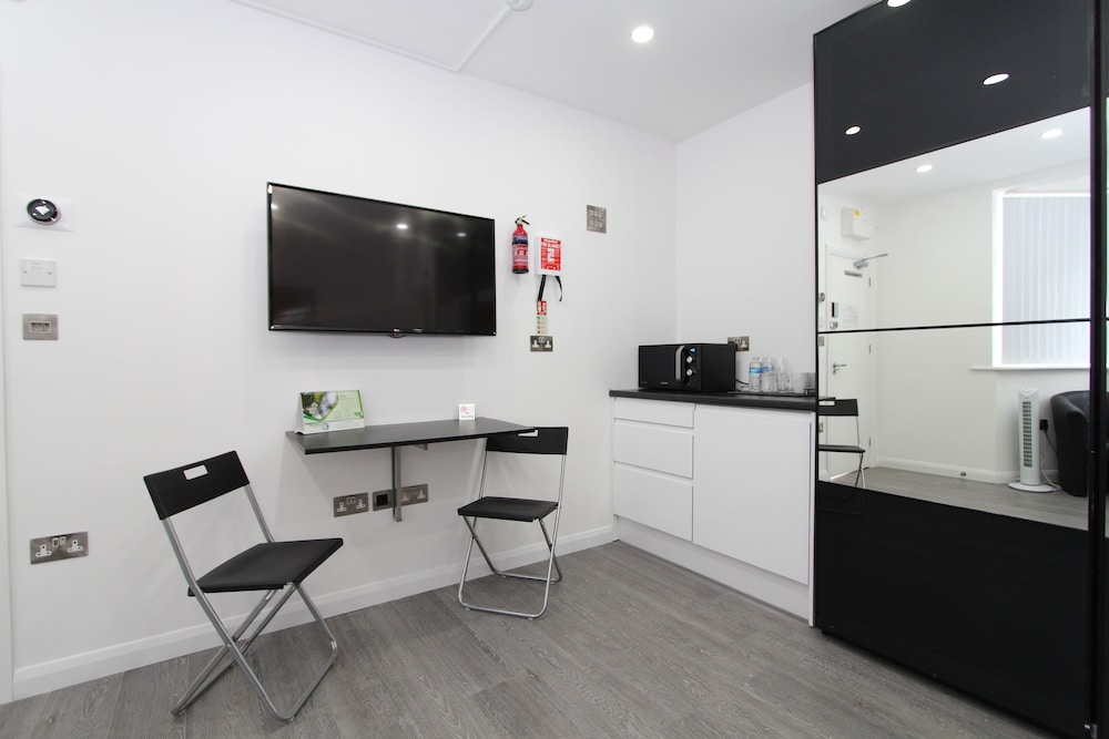 BlueGreen Suites