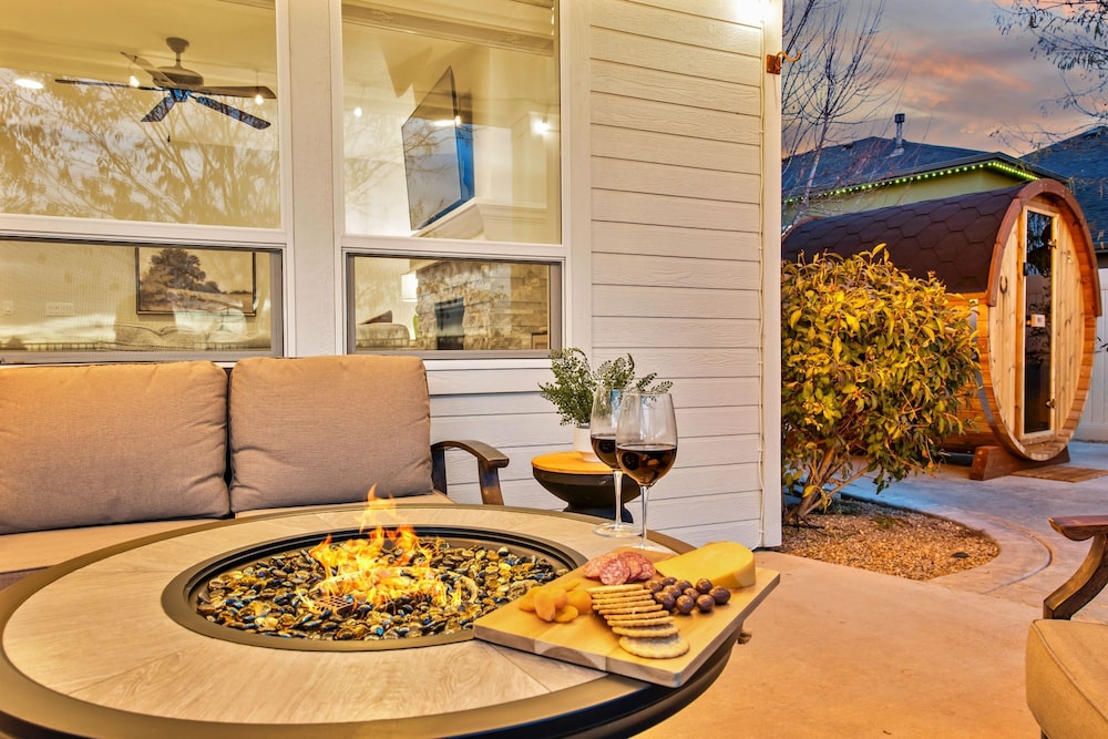 Single-level Gem Sauna - Fire Pit - Swing Set