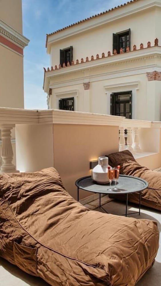 Epitome Suites