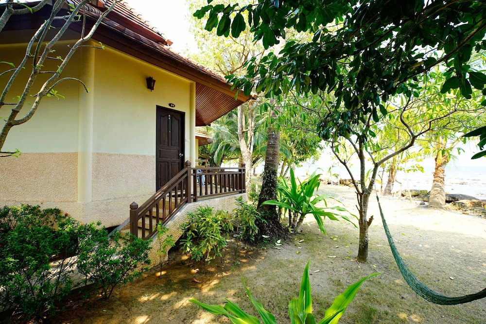 Coral Resort