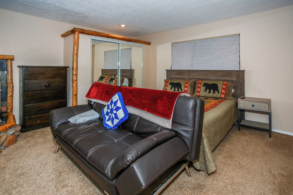 Mountain Retreat view 3