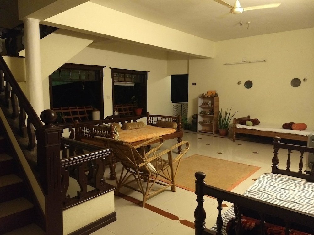 Blooming Bay - Clifftop Beach Resort