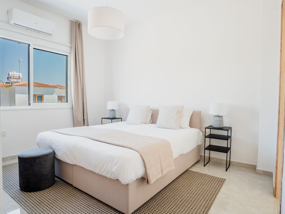 Sanders White Mountains - Lovely villa With Pool view 5