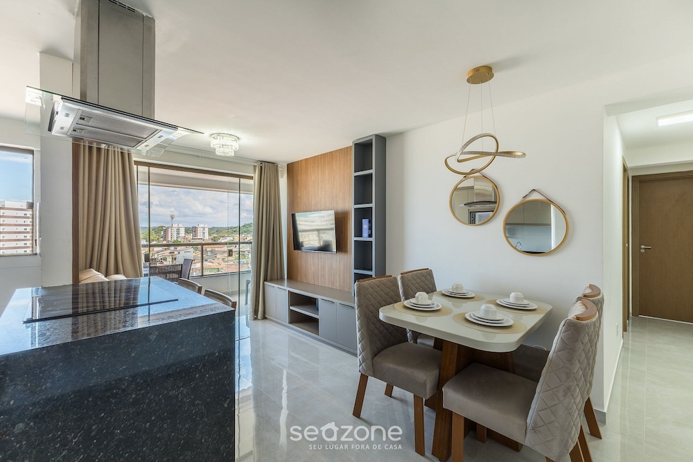 Building With Swimming Pool 300m From the Beach in Ilheus - MMD
