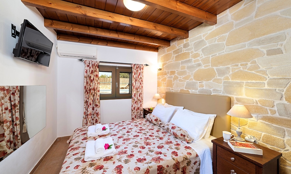 Cretan Kera Villa Heated Pool photo 5